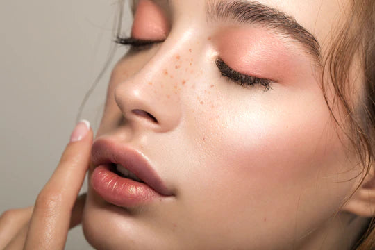 Thread lift or dermal filler? How to choose the treatment that is right for you.